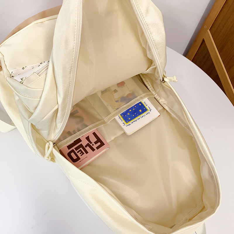 The 2025 new forest-themed high-appearance-level large-capacity backpack is fresh, sweet and versatile. It is a casual outdoor spring outing bag Application Scenario