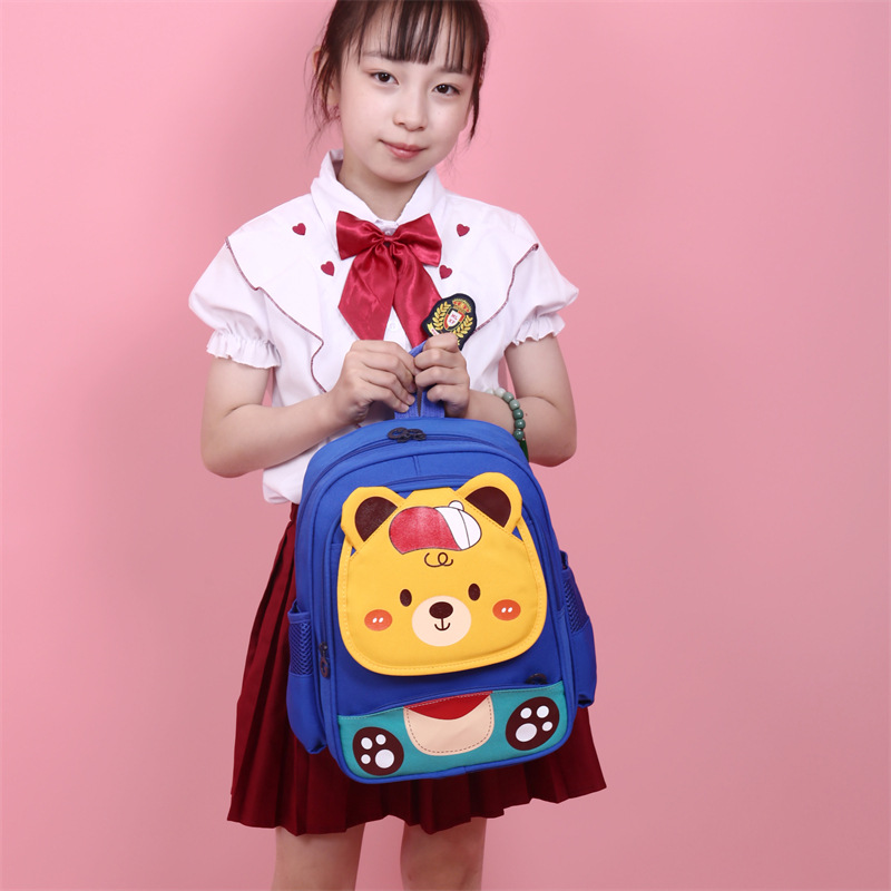 This year's new children's cartoon kindergarten schoolbag, large-capacity large class, cute preschool backpack, little cat and little bear full figure