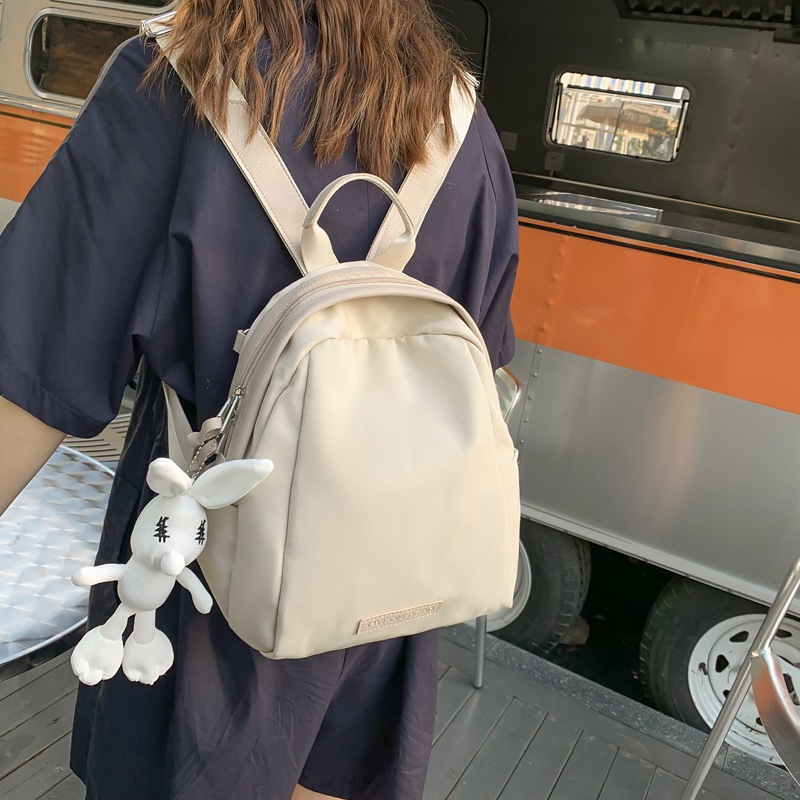 Simple commuting mom single-shoulder bag, fashionable travel backpack for going out, mini school bag for college students, versatile backpack full figure