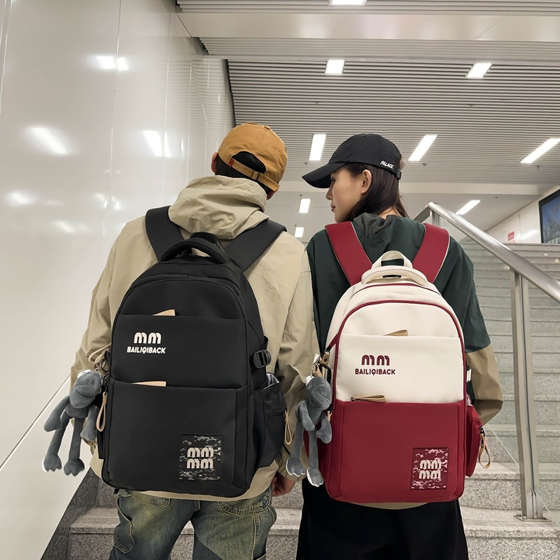 High-quality schoolbags for girls, American retro trend, ins middle school backpacks, large-capacity couple computer backpacks full figure