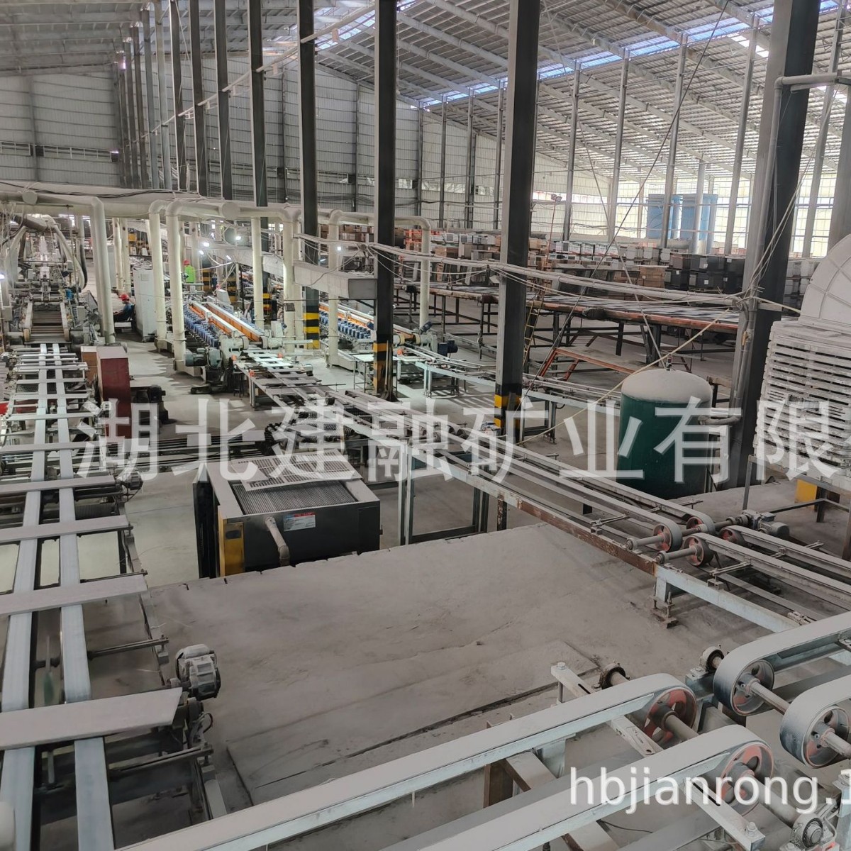 Ecological paving stones, outdoor quartz tiles, imitation stone paving stones, sidewalk permeable bricks manufacturers are suitable for gardens details Picture