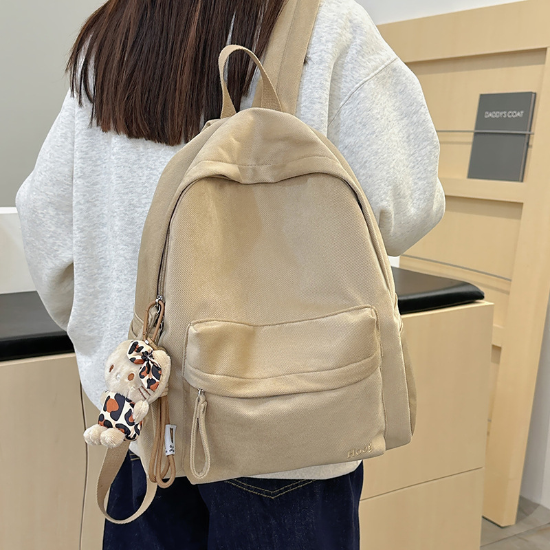 Large-capacity backpack for women, 2025 new style, fashionable, casual, lightweight, travel bag, simple commuting backpack full figure