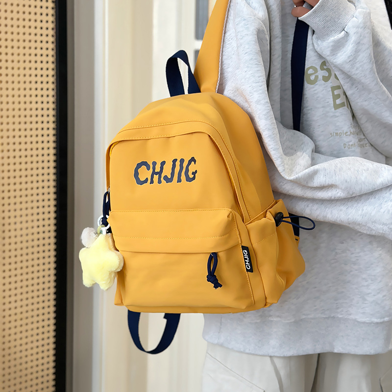 2025 New Japanese Instagram-style mini niche retro backpack, simple, casual and versatile backpack for spring outings details Picture