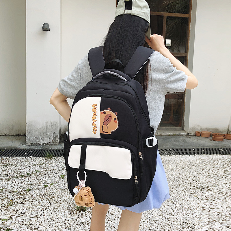 Capibara schoolbag 2025 New style Spine Protection School style High appearance level Senior grade large capacity primary school students contrasting colors Application Scenario