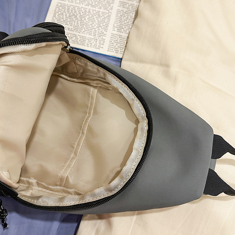 The new 2025 trendy chest bag for both male and female college students is a stylish sports cycling small backpack and a personalized small shoulder bag Application Scenario
