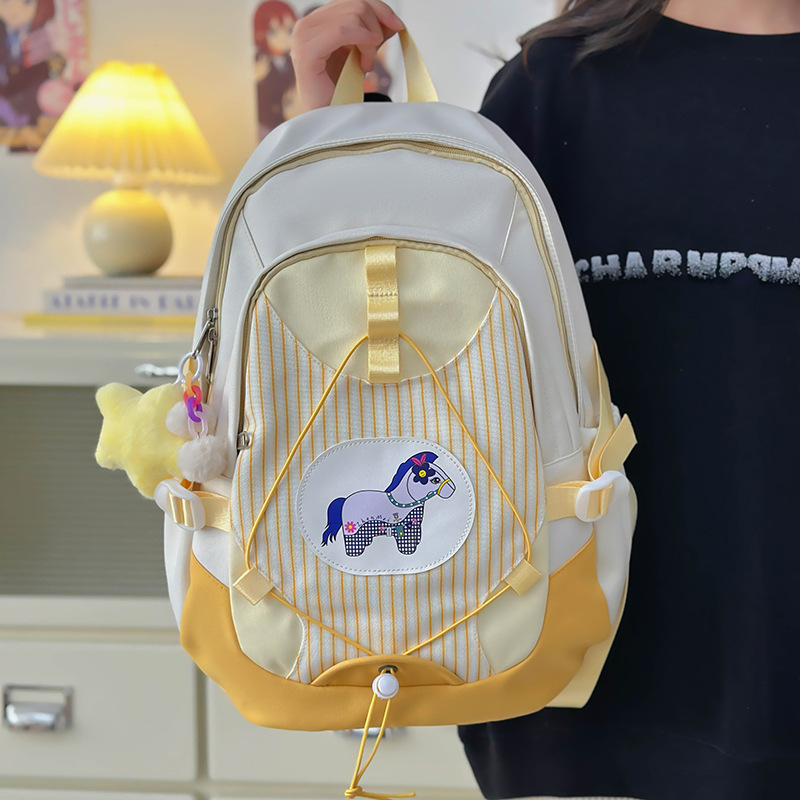 Japanese-style cute school style drawstring design student schoolbag with high appearance level, ins style versatile backpack for junior and senior high school full figure