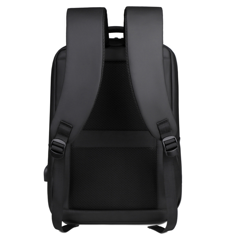 Cross-border source backpacks, large-capacity men's backpacks, business commuting computer bags, men's casual business backpacks Application Scenario