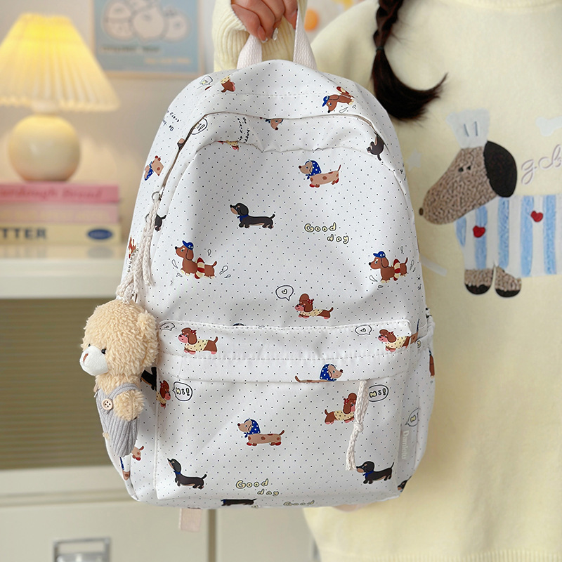 The new Instags-style Japanese backpack is cute for girls. It's a fresh and sweet backpack for junior and senior high school students and college students details Picture
