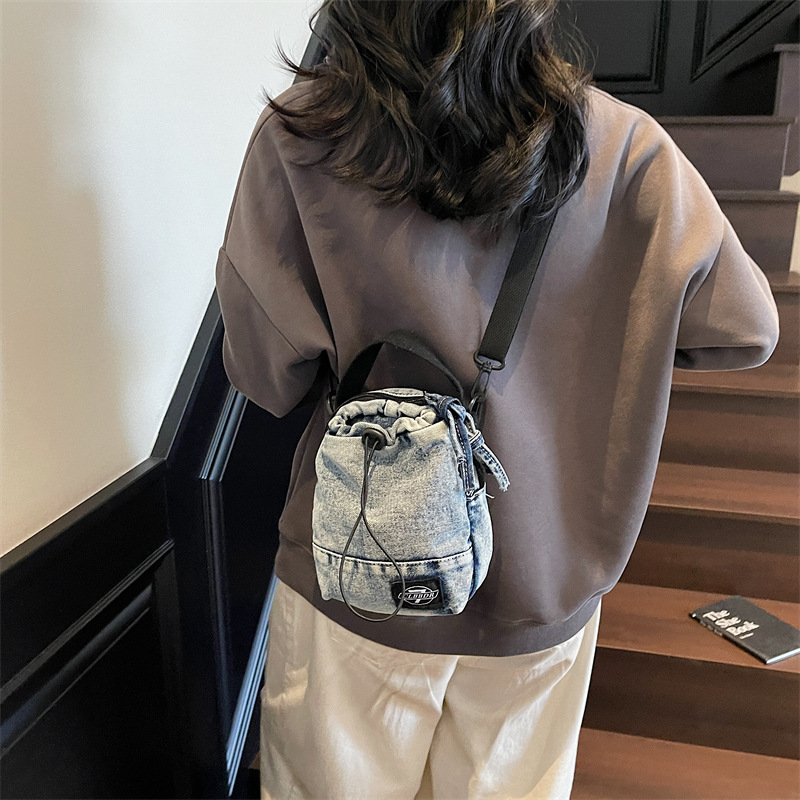 Denim drawstring bag bucket bag, lightweight camping single-shoulder bag, travel sports backpack, versatile casual crossbody bag details Picture