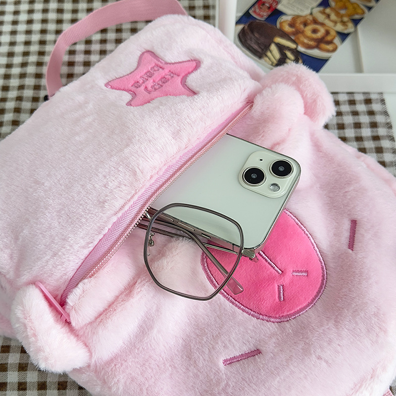 The new Capibara plush Capybara backpack for autumn and winter is cute and versatile. It's a furry bag for girls and cartoon students Application Scenario