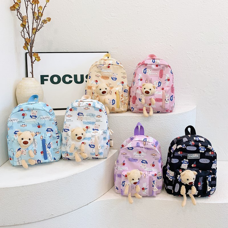 Cute cartoon bear backpack for children, stylish and trendy schoolbag for kindergarten girls, casual snack backpack full figure