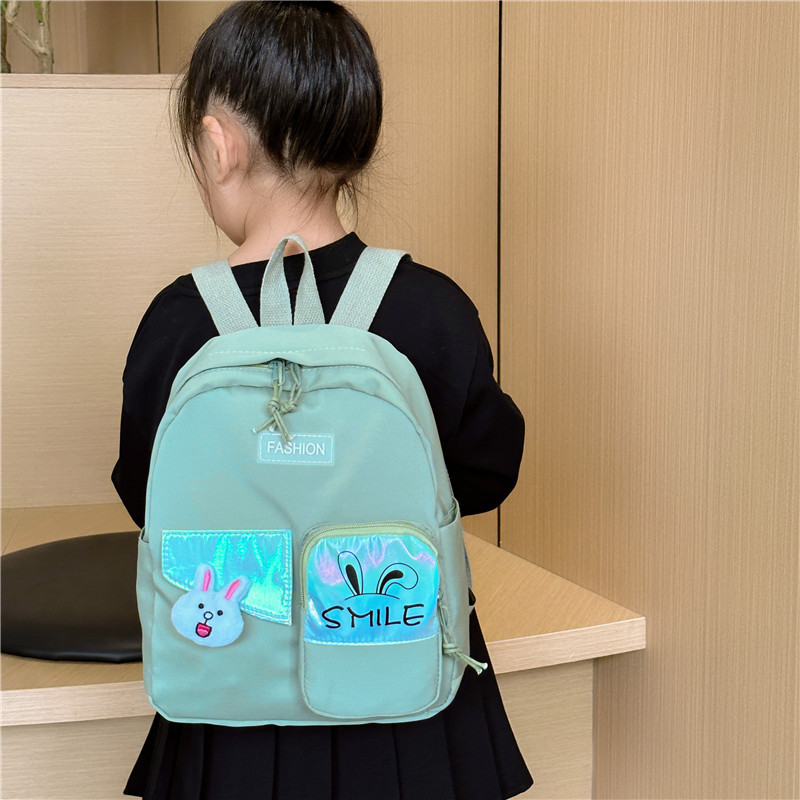 The new cute rabbit backpack is a light and convenient bag for girls to go out and a versatile bag for boys and girls to reduce the burden Application Scenario