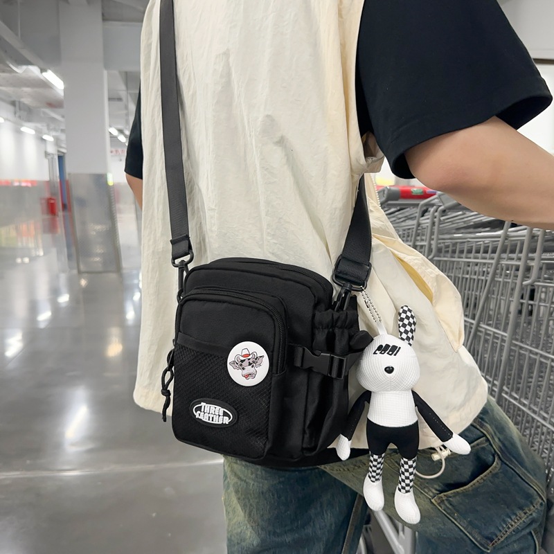 2024 New Japanese streetwear brand sports small bag, women's Harajuku style single-shoulder student phone bag, casual men's crossbody bag details Picture