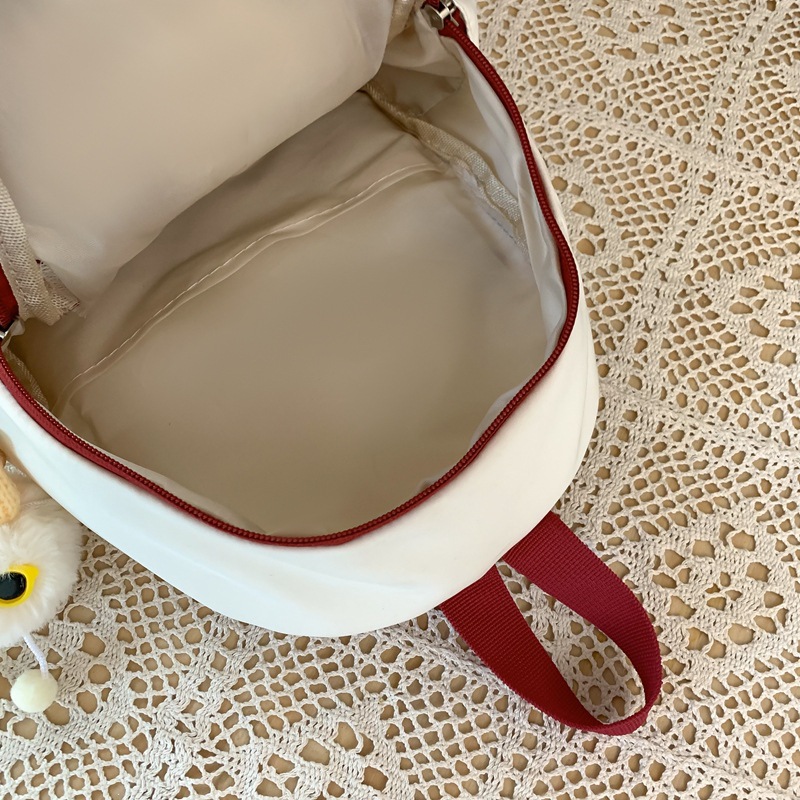 2025 New American-style retro large-capacity backpack, Korean-style trendy and versatile backpack, fashionable and casual crossbody bag Application Scenario