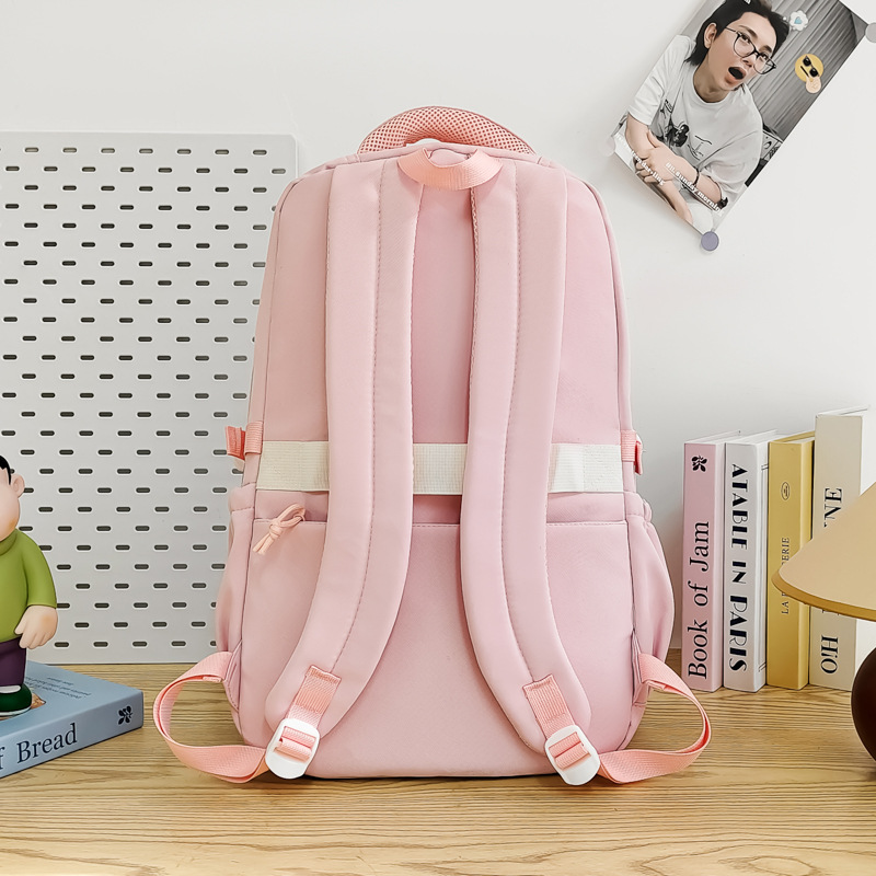 New versatile backpack for junior and senior high school students, durable, lightweight, and with a large capacity. High appearance level, simple and versatile backpacks Specification drawing