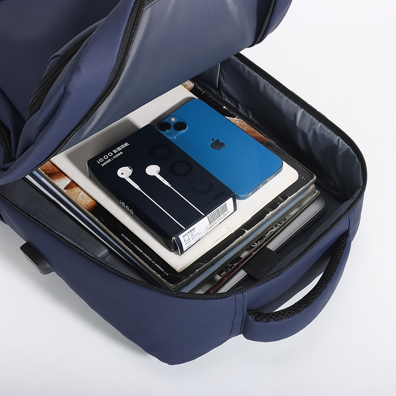 Wholesale multi-functional and simple computer bags, business commuting men's backpacks, anti-theft USB casual backpacks for men Application Scenario