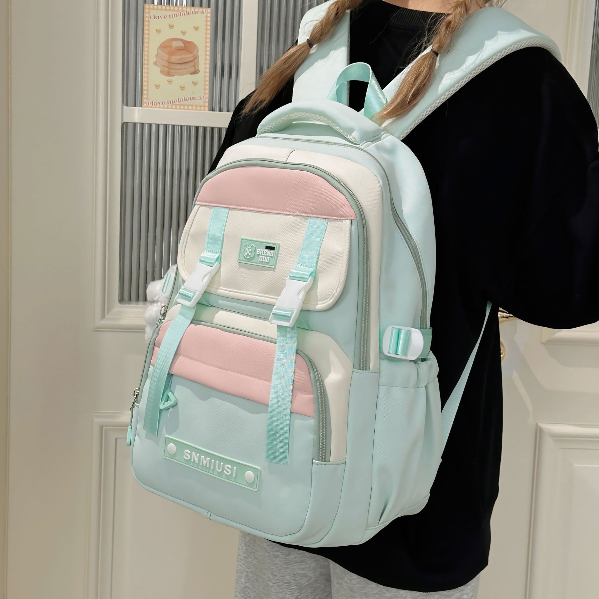 High-appearance-level lightweight schoolbag for female college students, ins Korean version color-blocking large-capacity backpack for male junior high school students, niche backpack full figure