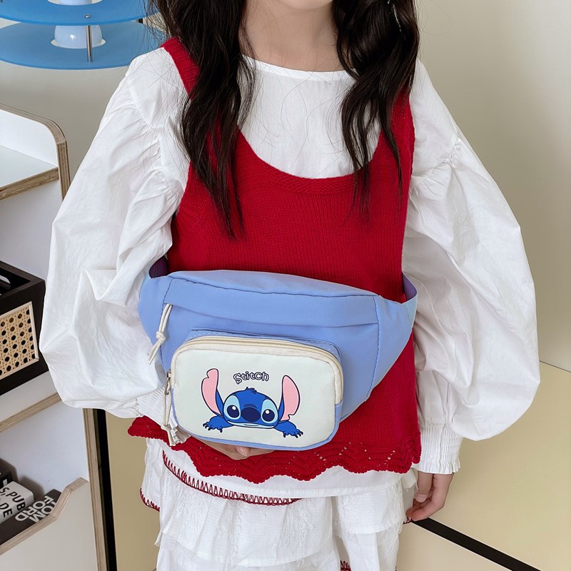 New children's waist bag, cute cartoon crossbody bag, nylon children's color-blocking change bag, children's chest bag Application Scenario