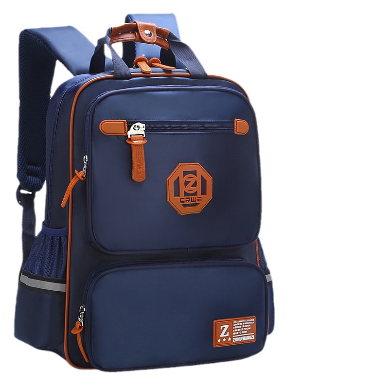 The new British-style backpacks for primary and secondary school students are large-capacity, featuring printed words and logos on both shoulders for boys and girls Item Picture