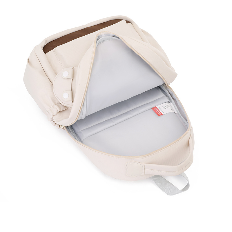 Japanese-style schoolbag, large-capacity backpack, sweet, cute and pure, for junior and senior high school students, multi-layered backpack for girls Application Scenario