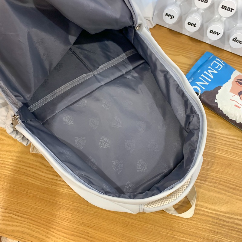 Schoolbag for girls, 2024 new model, high appearance level, high school and college students, forest-themed girl, large capacity, college style backpack Application Scenario