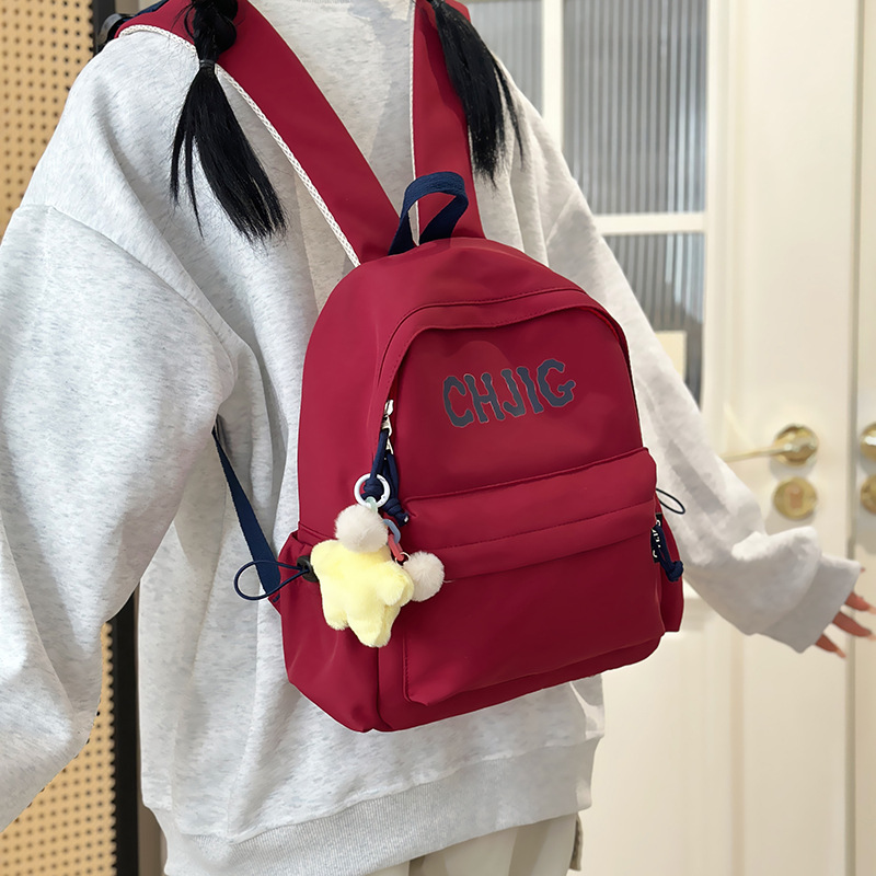 2025 New Japanese Instagram-style mini niche retro backpack, simple, casual and versatile backpack for spring outings full figure