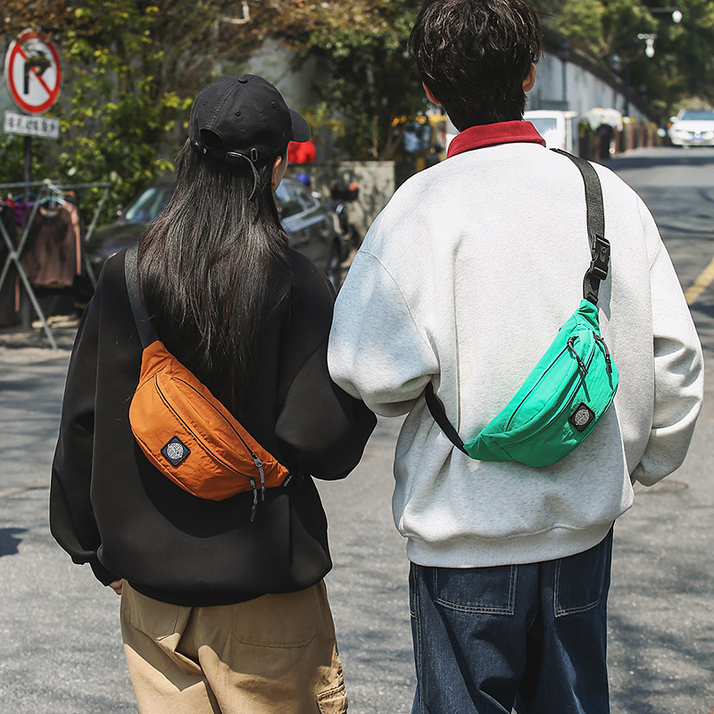 Japanese-style chest bag for women, simple and casual workwear bag, street trend sporty fashion, inS-style small crossbody bag for men, waist bag full figure