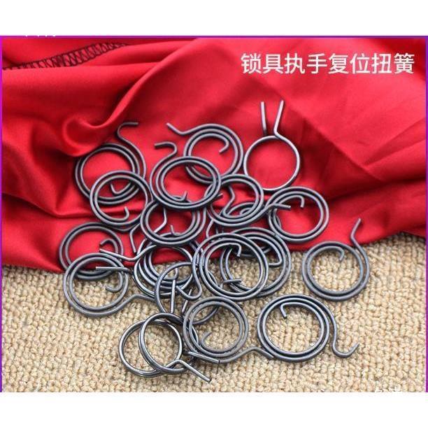 Door lock handle, door handle reset spring, reset torsion spring, stainless steel door replacement, universal anti-theft lock spring collection Specification drawing