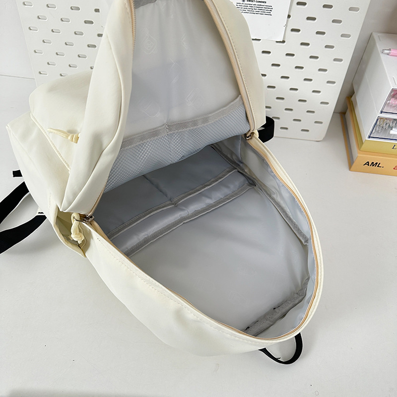 New schoolbag for girls, ins campus, simple and lightweight backpack, Korean style, versatile, forest-themed backpack for junior and senior high school students Application Scenario