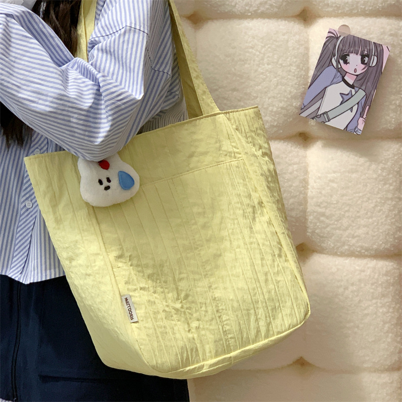 New Korean-style casual and versatile single-shoulder bag, large-capacity tote bag for female college students' commuting to class, and lightweight tutorial bag details Picture