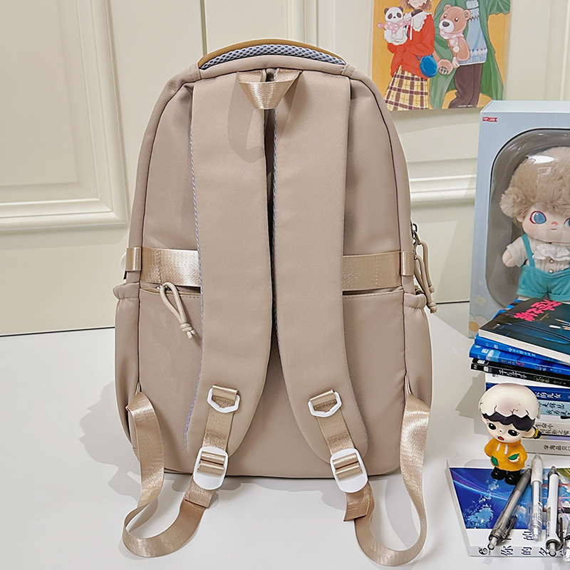 A new casual and Instagram-style backpack for junior and senior high school students with a high level of appearance, a large-capacity, cute and sweet Japanese backpack Specification drawing