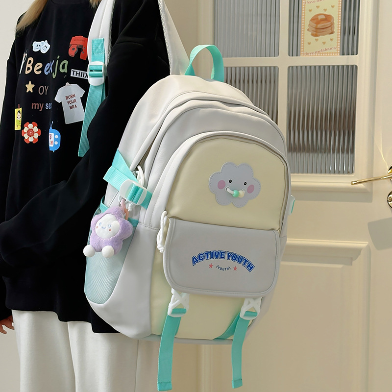 A new high-appearance-level school-style ins fresh and sweet color-blocking and patchwork backpack, a lightweight backpack for junior and senior high school students details Picture