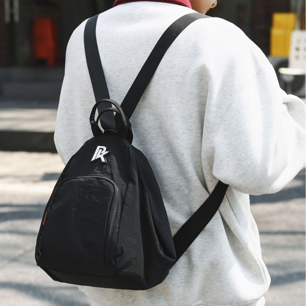 Lightweight and versatile nylon fabric bag for women 2025 new style casual and versatile backpack for spring and summer outdoor cycling crossbody details Picture