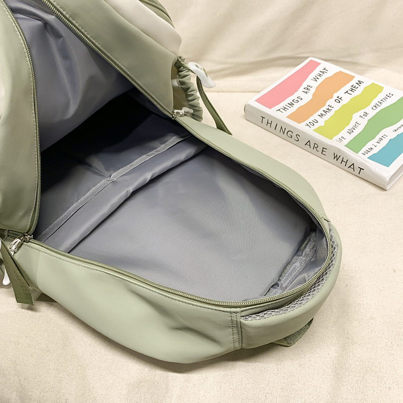 Schoolbag for girls, junior high school students, high appearance level, primary school students from grades 3 to 6, large-capacity backpack, two-piece backpack set for middle school students Application Scenario