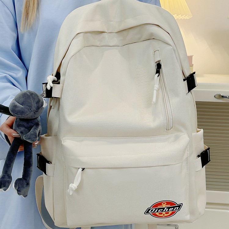 This is a fashionable ins-style solid-color backpack with a high level of appearance. It is a casual and lightweight backpack for primary and secondary school students, suitable for both men and women full figure