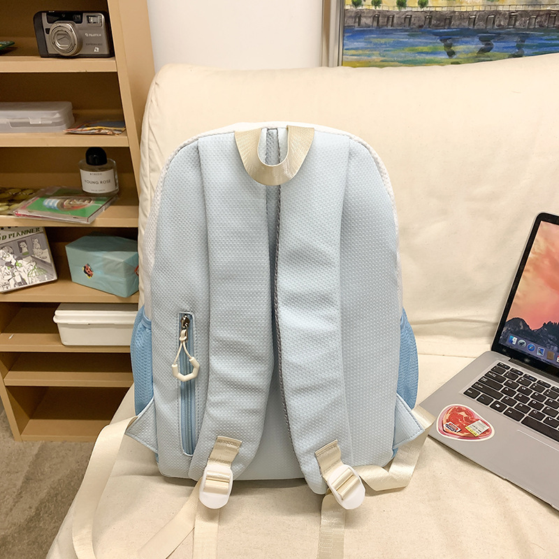 Large-capacity Japanese schoolbags for junior and senior high school students, fashionable color-blocking niche design backpacks, and American retro versatile backpacks Specification drawing