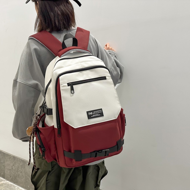 The new Korean-style Instagram workwear is trendy and cool. It's a multi-layered backpack for teenagers and students, a casual travel backpack full figure