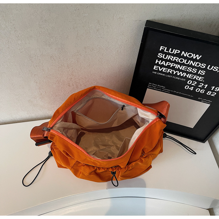 Casual and laid-back style crossbody bag for girls, a versatile bag for daily commuting, and a large-capacity single-shoulder bag for college students attending classes Specification drawing