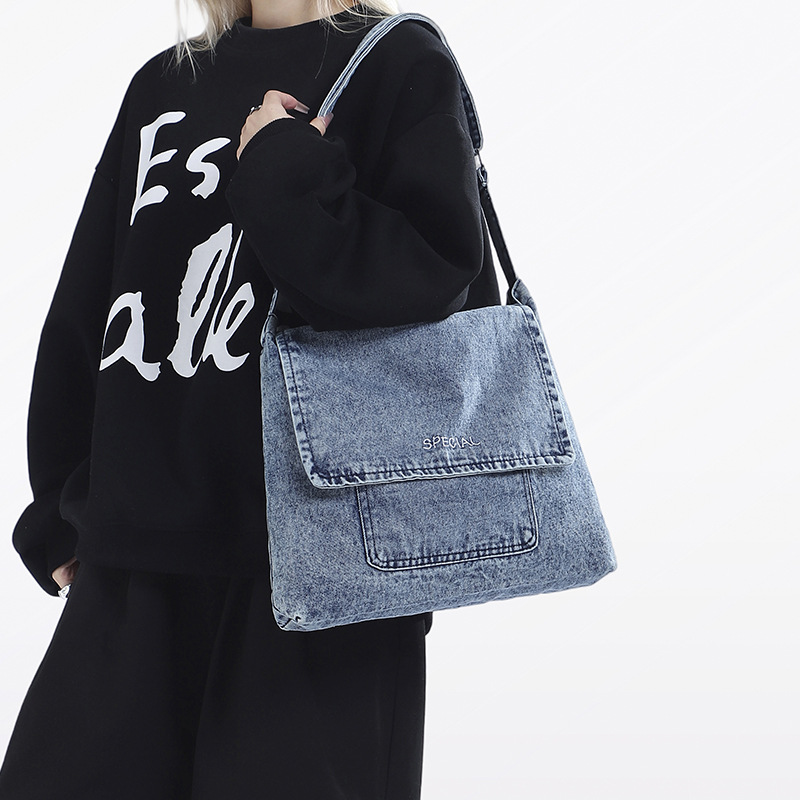2025 New denim women's bag, large-capacity soft girl shopping tote bag, Korean version student class single-shoulder women's bag details Picture