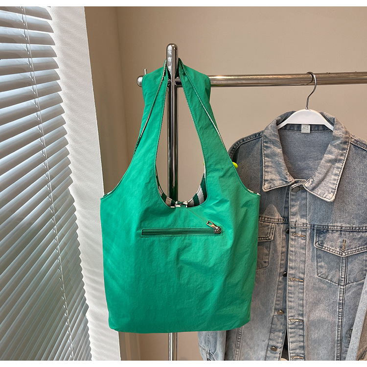 Simple and versatile large-capacity tote bag, Korean-style casual commuting simple single-shoulder bag, artistic and laid-back underarm crossbody bag Specification drawing