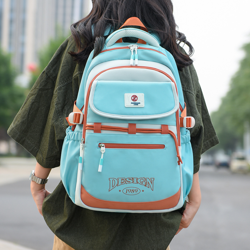 A new high-appearance-level forest-themed ins fresh and sweet backpack for junior and senior high school students, a light spring outing travel and mountain climbing backpack details Picture