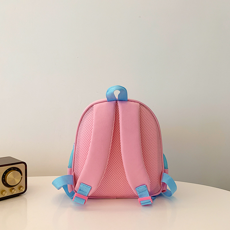 Durable and fun mushroom girl three-dimensional schoolbag, mini children's small backpack, travel bag for children aged 1-3 Application Scenario