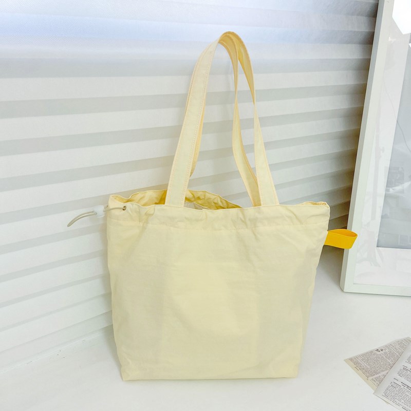 2025 New large-capacity tutorial bag, student fashion and cute single-shoulder bag, cartoon embroidery style drawstring underarm bag Specification drawing