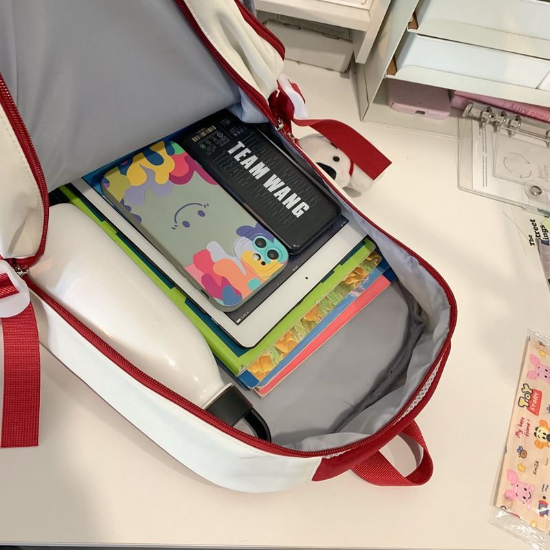 Two-piece schoolbag set for girls in junior and senior high school, high appearance level backpack, new lightweight backpack for students in grades three to six Application Scenario