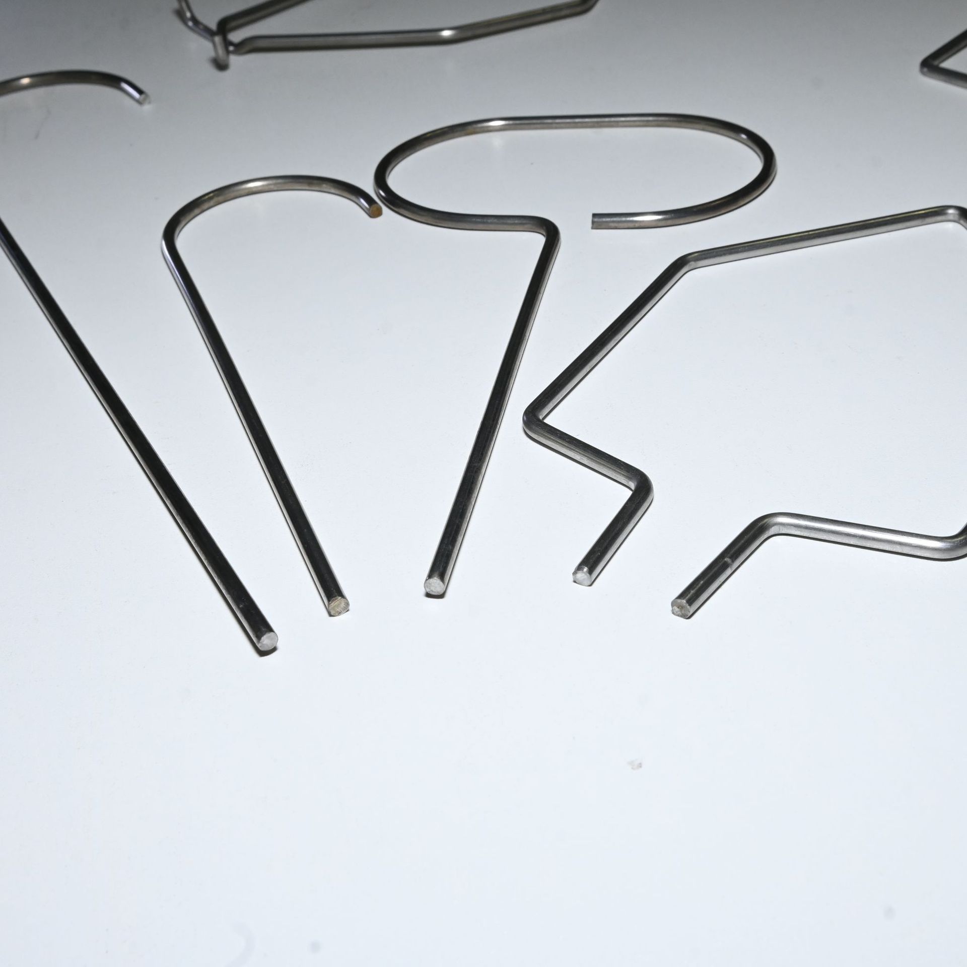 Production and processing of stainless steel handle pull rings, iron wire bending, special-shaped spring hook brackets, wire racks, and hooks Specification drawing