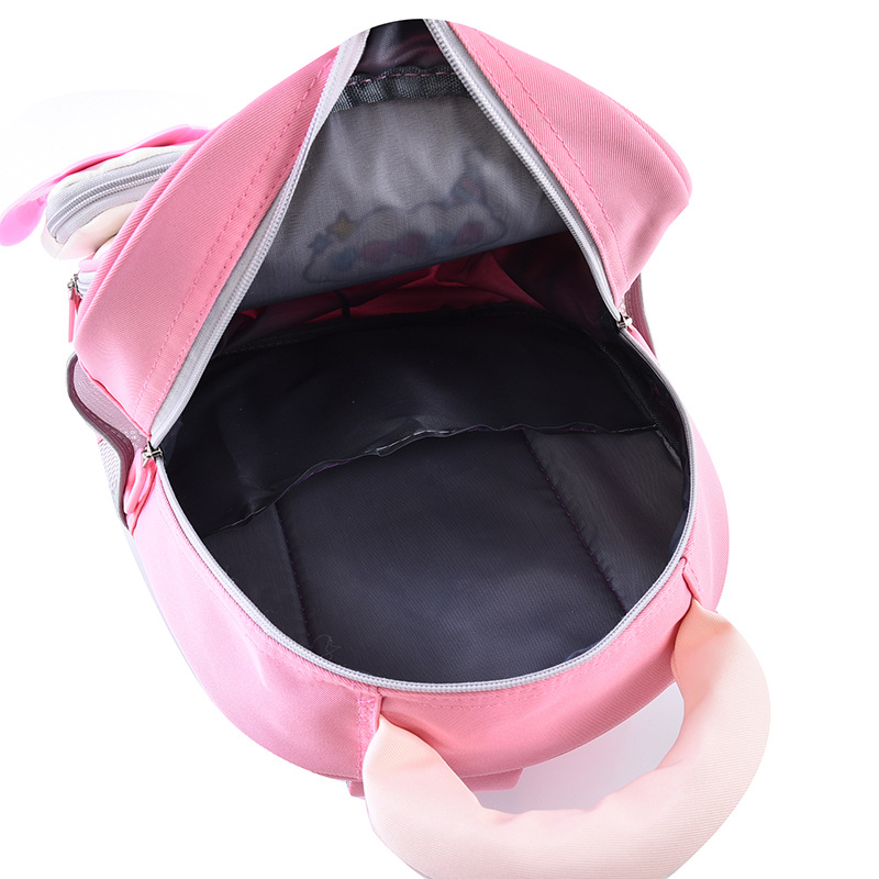 2025 New style casual and lightweight backpack, cartoonish and sweet outdoor snack backpack, cute kindergarten schoolbag Application Scenario