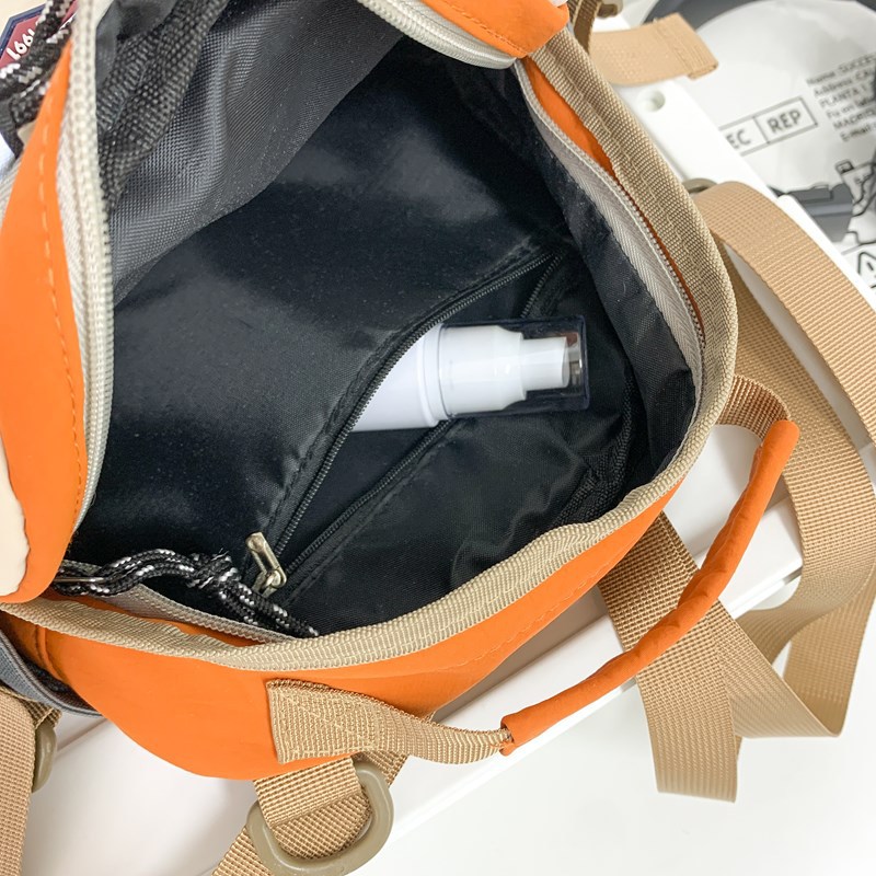 Korean-style versatile water-resistant crossbody bag, mountain-style multi-purpose lightweight small bag, casual and personalized sports single-shoulder bag Application Scenario