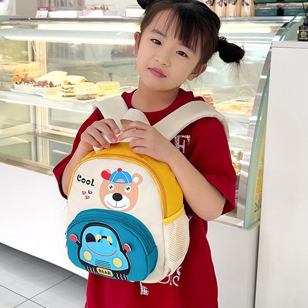 New versatile children's schoolbags for boys and girls, color-matched animal backpacks for kindergarten outings, snack bags for cross-border travel full figure