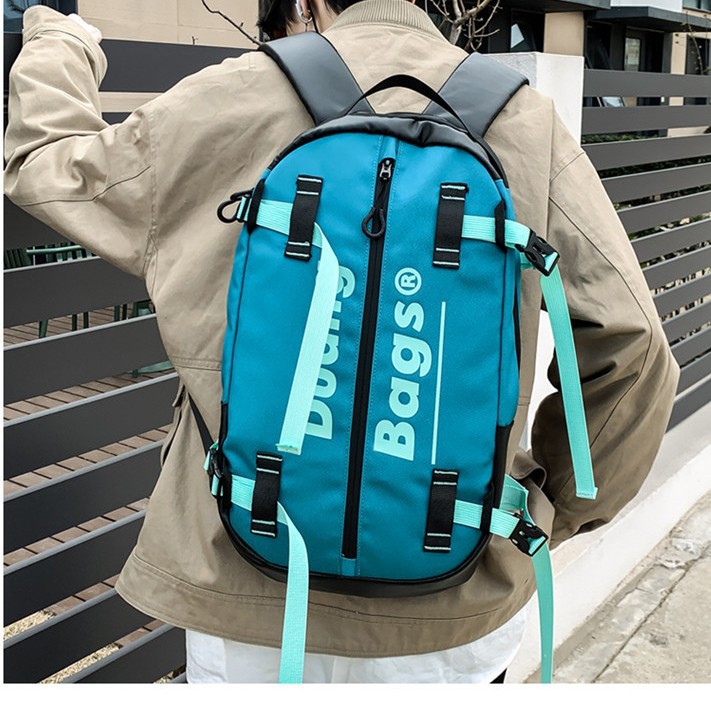 Trendy men's backpacks, ins workwear, cool skateboard bags, outdoor hiking and camping, large-capacity travel backpacks full figure