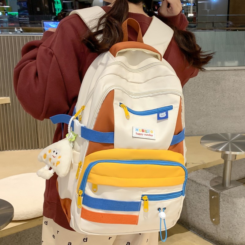 New schoolbag for girls, a Korean forest-themed, fresh and cute middle school backpack, a sweet school-style backpack for primary school students full figure